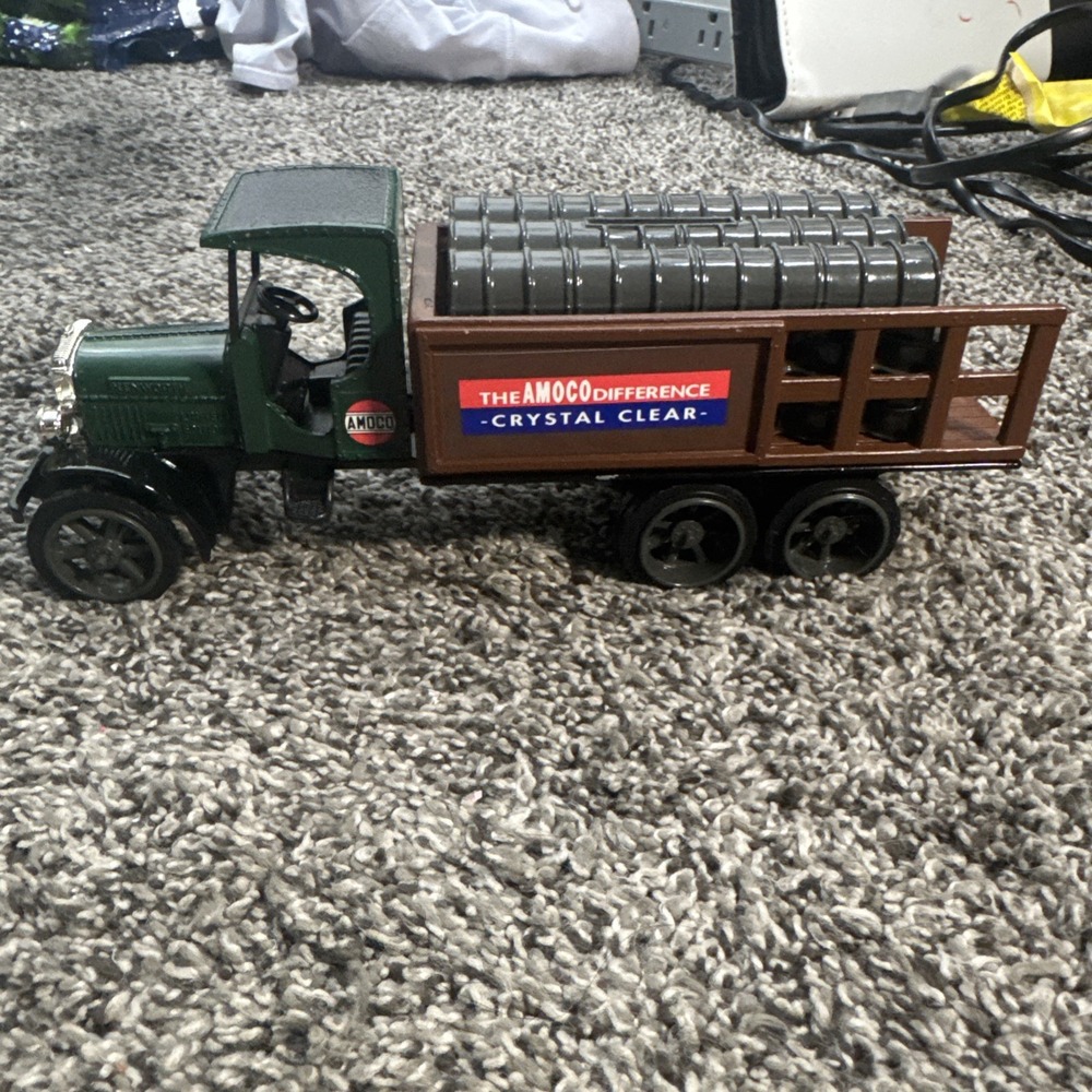 Ertl 1925 Kenworth Amaco Stake Truck Bank 7.5"